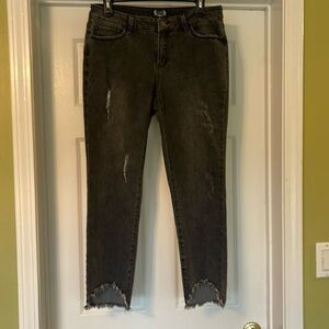 A.Z.I. New York - shark bite raw hem gray/black washed distressed - 10